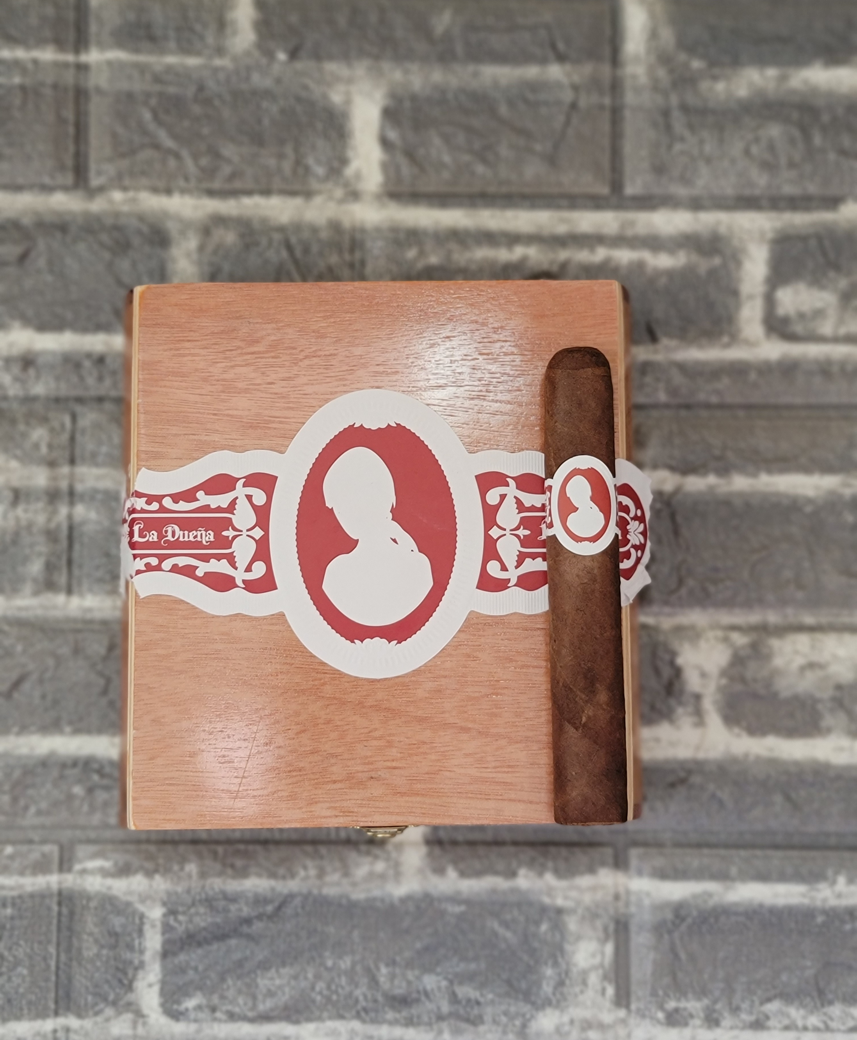 LA DUENA GORDO NO. 13