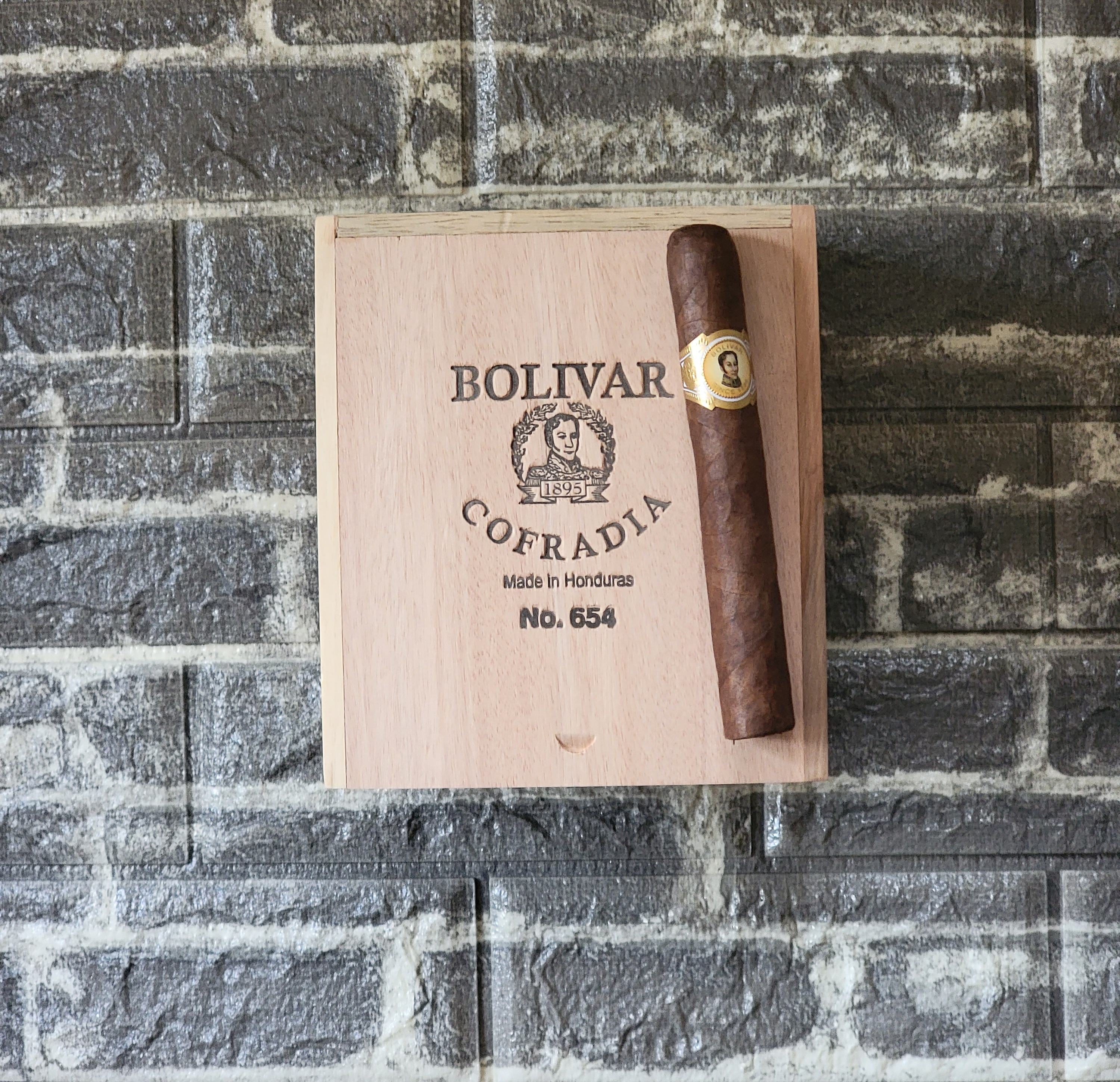 BOLIVAR COFRADIA